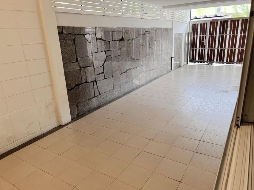 ขาย บ้านเดี่ยว 2 ชั้น รีโนเวทใหม่ทั้งหลัง ใหม่มากๆ วิภาวดี 16 , ซอย โชคชัยร่วมมิตร 15