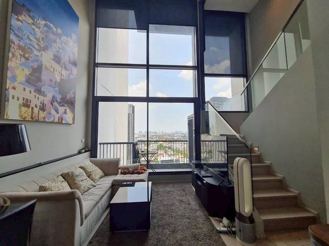 Rent Rhythm Sukhumvit 441 Duplex room 60 sq.m free service for air cleaning 2 times.