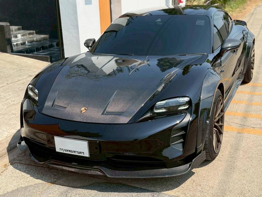 Taycan 4S Performance Battery Plus (530 h.p.)