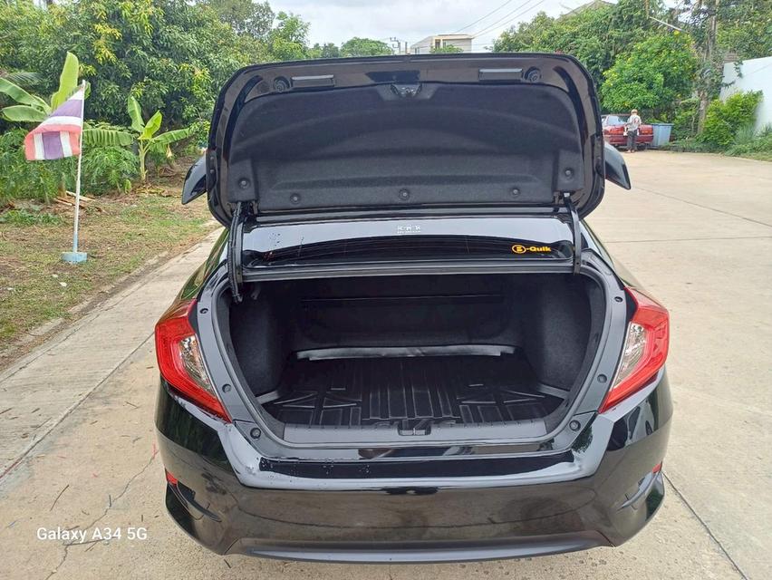Honda Civic FC 1.8 EL i-VTEC ปี2018 8