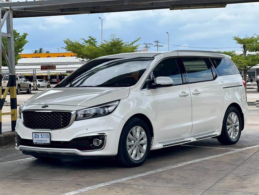 Kia Grand Canival 2.2EX (11ที่นั่ง) ปี 2015 จด 2017 สีขาว