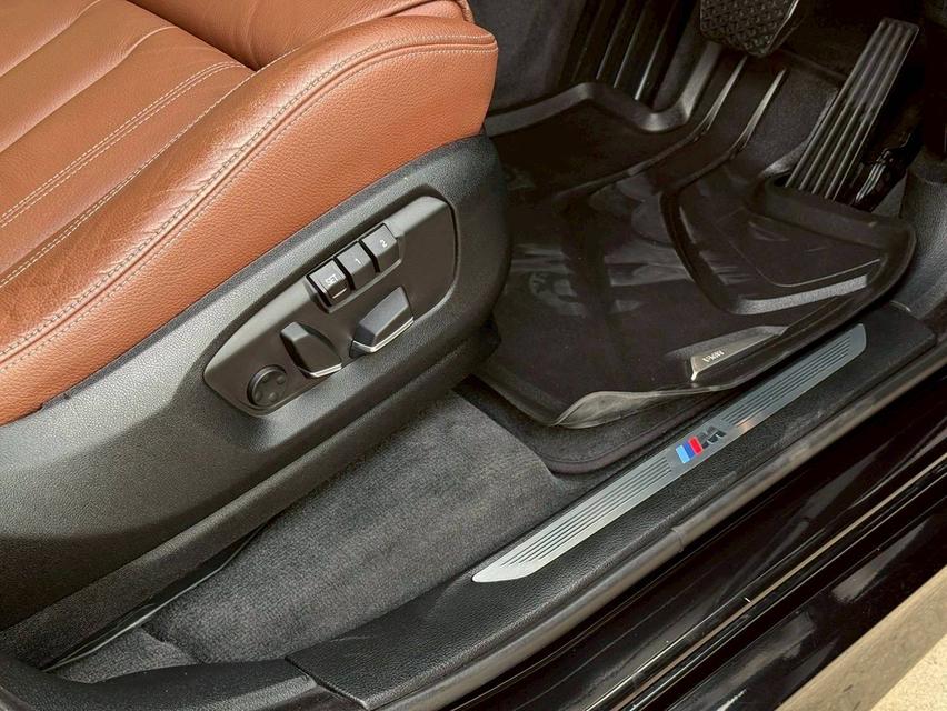  BMW X5 xDrive40e M Sport 2017 รถสวยมาก ใช้น้อย ประวัติศูนย์ดีชัดเจน 13