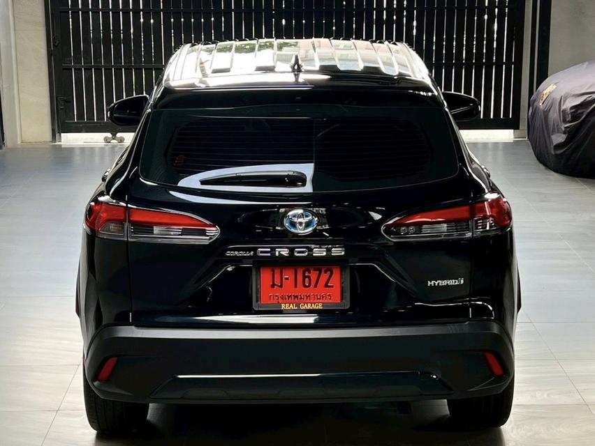 Toyota Corolla Cross 1.8 Hybrid Premium SUV 11