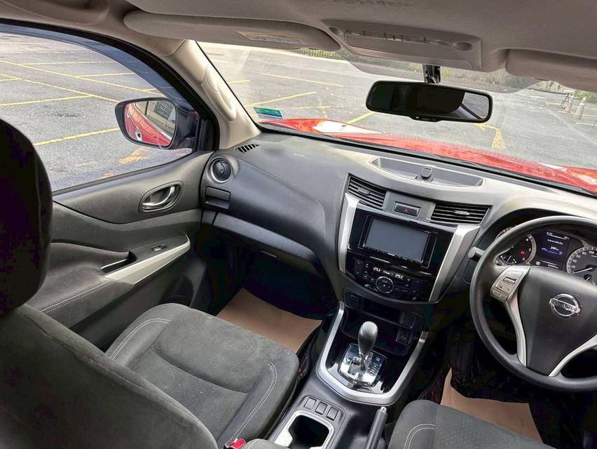 NISSAN NAVARA NP300 2.5 V DOUBLE CAB CALIBRE เกียร์ Auto สีแดง ปี 2018  (แท้) 11