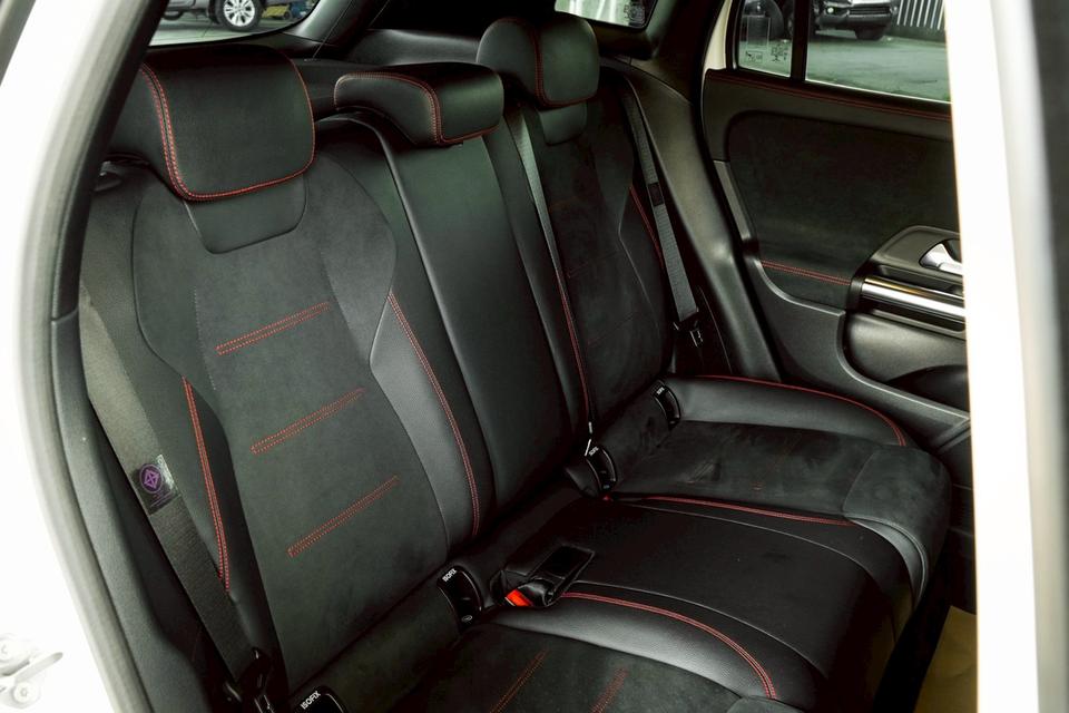 รหัสรถ CBL79 Mercedes-Benz GLA200 1.3 AMG Dynamic W247 AT 2021 รูปที่ 9