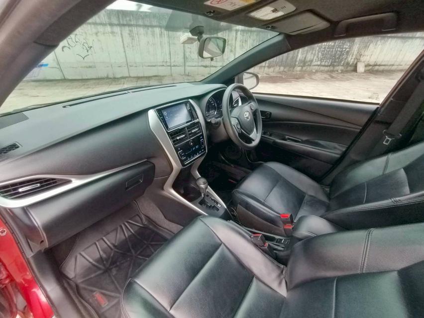 TOYOTA YARIS 1.2 MID Hatchback สีแดง ปี 2020 14