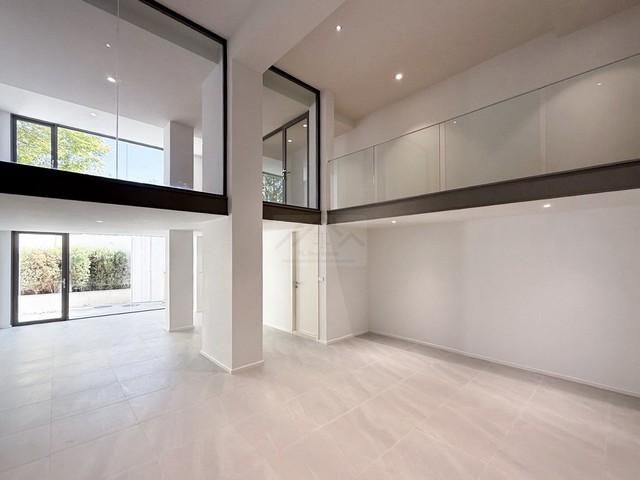 ขายโฮมออฟฟิศ 4.5 ชั้น 536 ตรม. ซอยปรีดี 14 (สุขุมวิท 71) ใกล้เอกมัยทองหล่อ รีโนเวทใหม่ทั้งหลัง มีลิฟต์และระบบ Smart Home 2