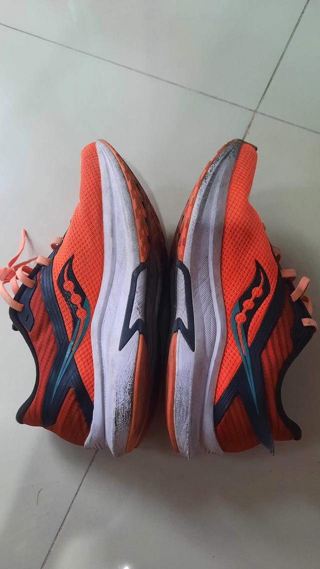 รองเท้า Saucony มือสอง ส้ม รูปที่ 2