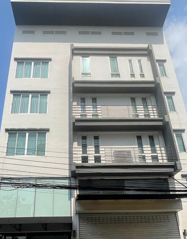  ให้เช่า Home Office / อาคารสำนักงานส่วนตัว พร้อมลิฟต์ขนของ – พระราม 9 ซอย 43 1