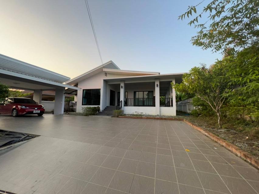 ขายบ้านเดี่ยวชั้นเดียว 121 ตรว. ในเขต EEC อำเภอสัตหีบ จ.ชลบุรี 3 นอน 2 น้ำ เฟอร์นิเจอร์ครบ ใกล้ทะเล 2