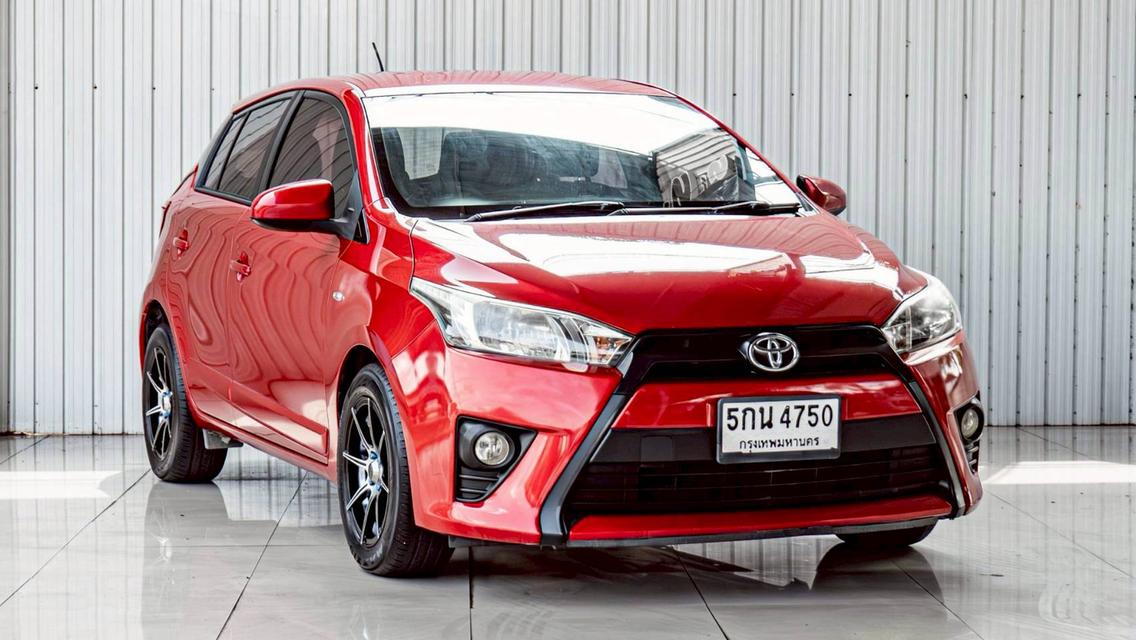 TOYOTA YARIS 1.2 J ปี 2016 สีแดงโฉม ปี13-19