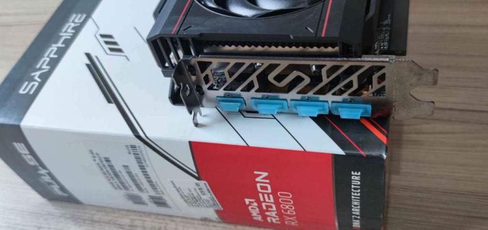 GPU AMD RX 6800 16gb Sapphire Pulse 3