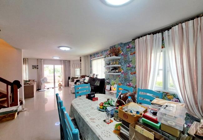 ขายบ้านแฝด หมู่บ้านชวนชื่น ศรีนครินทร์-เทพารักษ์ เนื้อที่ 36 ตร.ว. 2 ชั้น 3 นอน 2 น้ำ 4