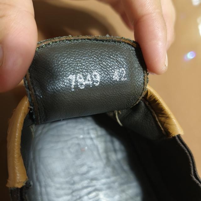 Louis VuittonSize.  42/27 cm⭐⭐⭐⭐ Pre-owned/ Fair Condition🔥 Price : 790฿ รูปที่ 8