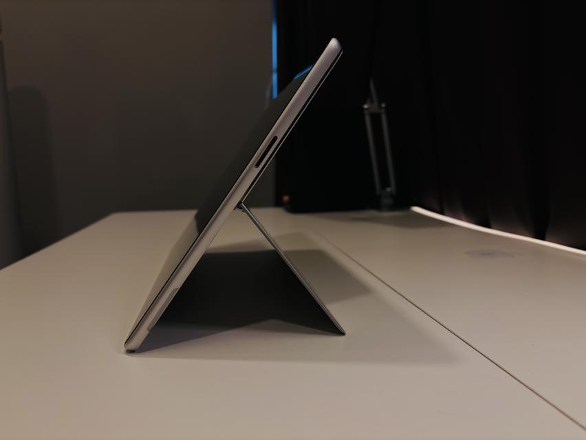 Microsoft Surface Pro 9 รูปที่ 2