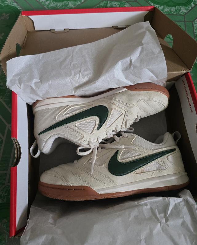 รองเท้ส NIKE GATO BG