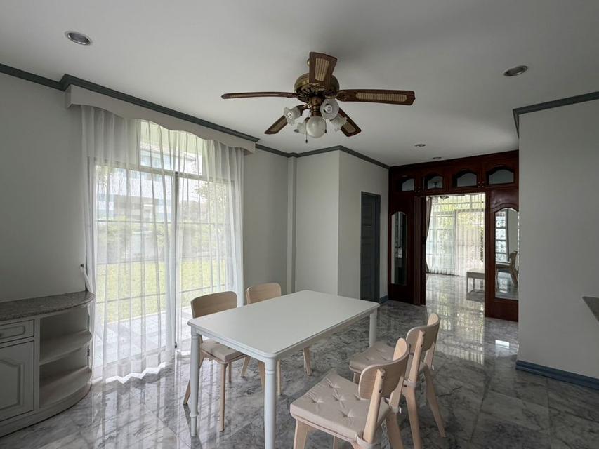 ให้เช่าบ้านเดี่ยว หมู่บ้านโฮมเพลส รามคำแหง 140 พร้อมเข้าอยู่ ทำเลดี เดินทางสะดวก ใกล้รถไฟฟ้าสายสีส้ม 4