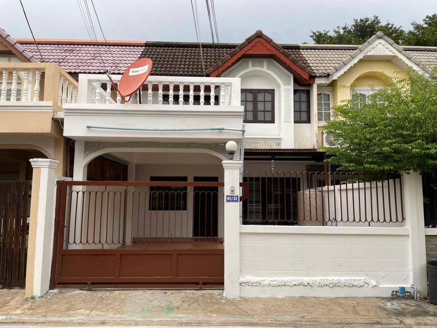 ให้เช่าทาวน์เฮ้าส์ 2 ชั้น ถนนนวลจันทร์ซอย 27 เขตบึงกุ่ม เนื้อที่ 28 ตรว 115 ตรม 1