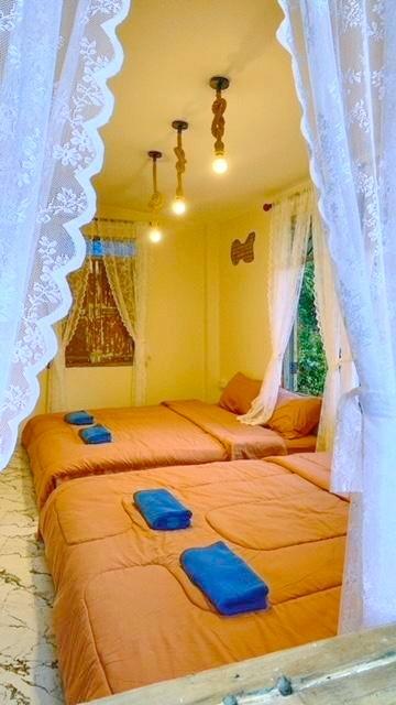 เขาใหญ่-วังน้ำเขียว บ้านไร่อิงฟ้า ให้เช่าบ้าน เขาใหญ่ 3 สไตล์ 255 ตร.ม. 65ตร.วา. วัดญานสัมปันโน 1 กม. 3 นอน 3 น้ำ 6