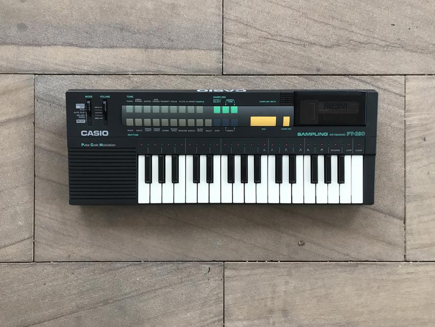 Roland VP-70 Vintage Vocal Processor - Harmonizer & Vocoder (Made