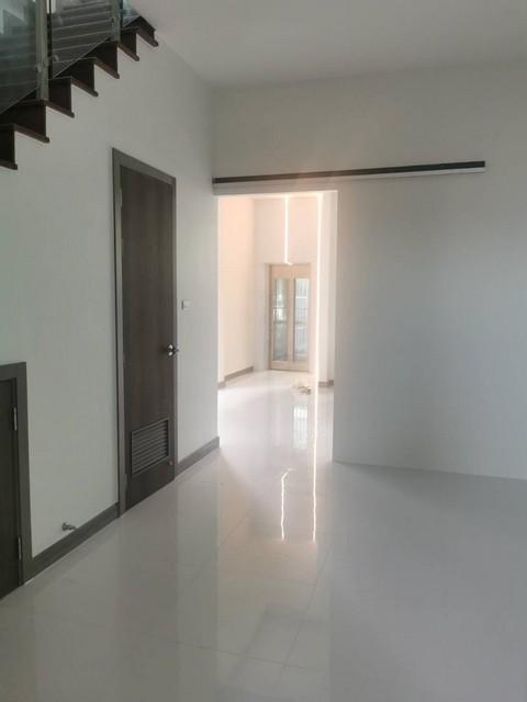 ให้เช่าโฮมออฟฟิศ 4 ชั้น JW Urban Home Office พร้อมลิฟต์แก้วส่วนตัว ติดถนนสรงประภา-ใกล้สนามบินดอนเมือง 8