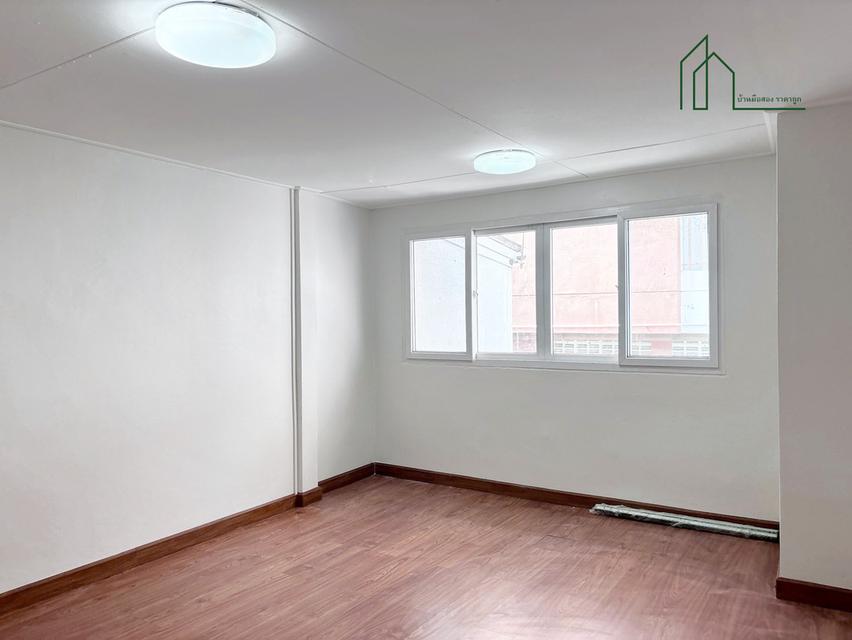 หมู่บ้านรัตนธานี ทาวน์เฮ้าส์ 20 ตรว. อยู่หลังโลตัส บางนา 7