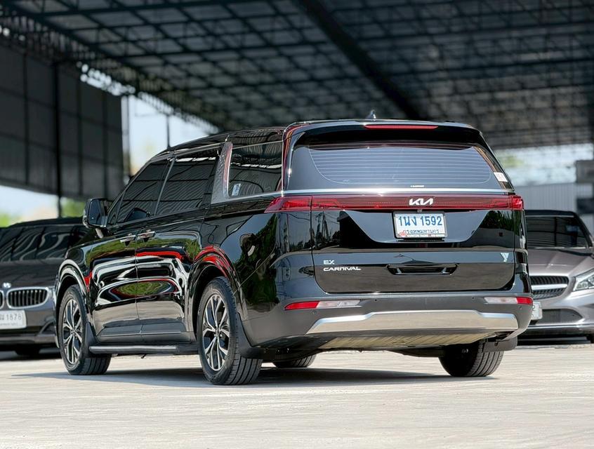 ปี 2022 KIA GRAND CARNIVAL, 2.2 EXโฉม ปี21-ปัจจุบัน สีดำ เครื่องยนต์ดีเซล รูปย่อยที่ 3