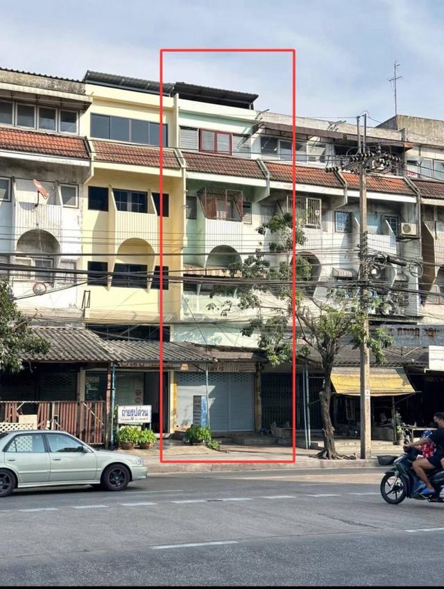  ให้เช่าอาคารพาณิชย์ติดถนนนวมินทร์​ ใกล้นวมินทร์​ 82 1