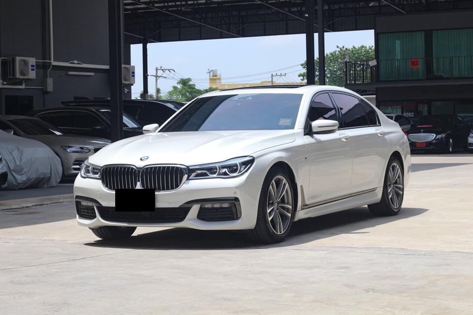 รถเข้าใหม่! BMW 730Ld (G12) M-Sport ปี 2018 สีขาว สุดหรูหรา