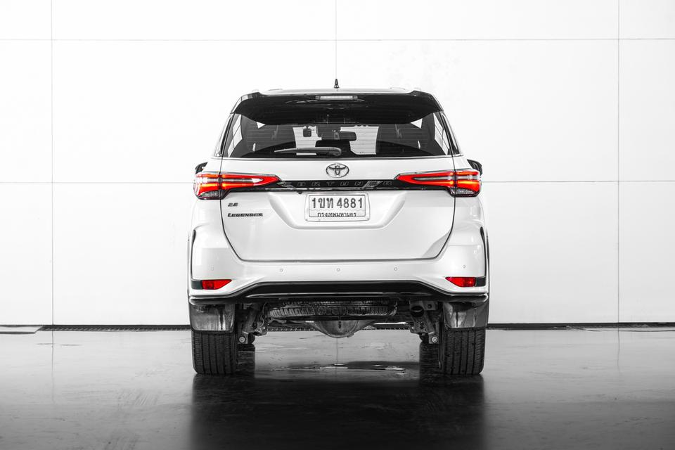 2020 TOYOTA FORTUNER 2.8 LEGENDER BLACK TOP 2WD SUV สีขาว-ดำ เลขไมล์ 99877 กม. 6