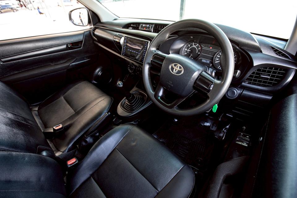 Toyota Revo 2.4J Plus Standard Cab สีขาว เกียร์ธรรมดา กระจกไฟฟ้า ปี 2018 15