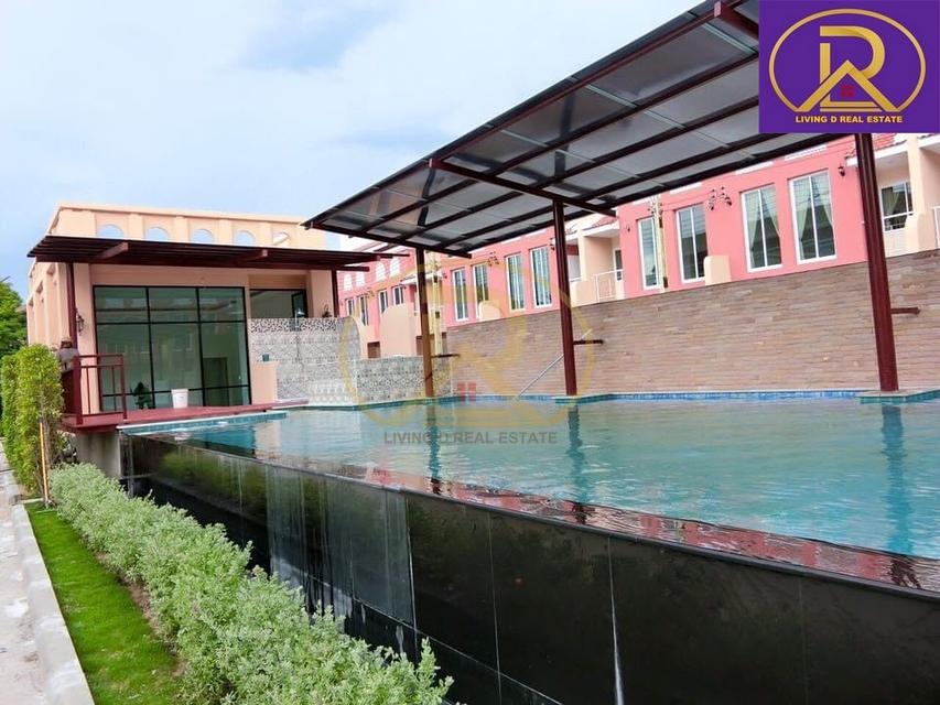 ขายทาวน์โฮม 3 ชั้น สไตล์โมร็อคโค "Villa Maroc บางแสน" 3