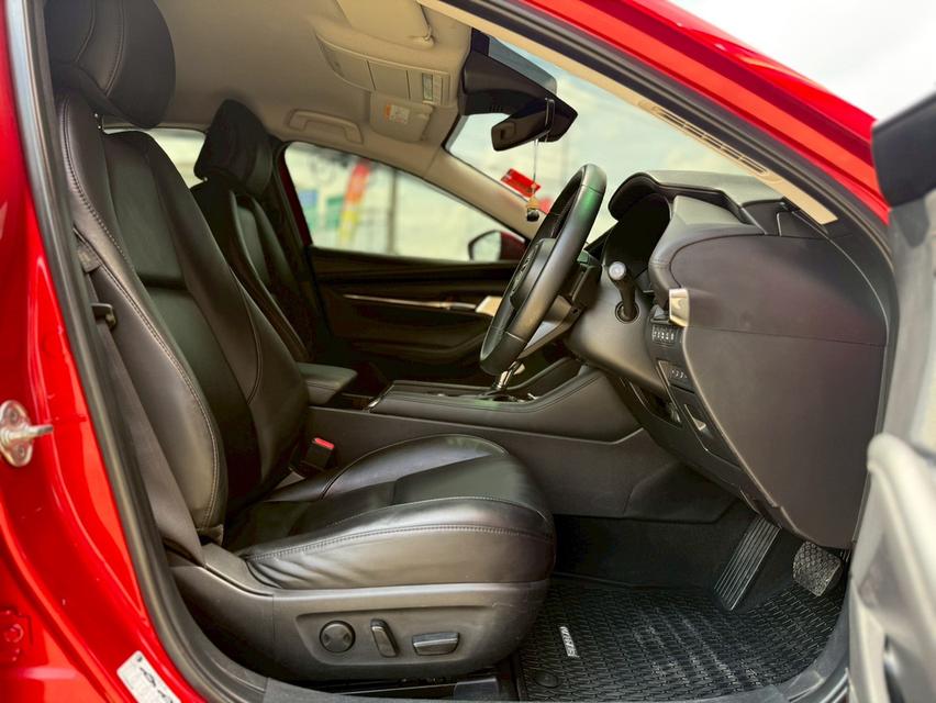 ปี 2020 MAZDA MAZDA3, 2.0 SP ตัวท็อป สีแดง มือเดียวป้ายแดง