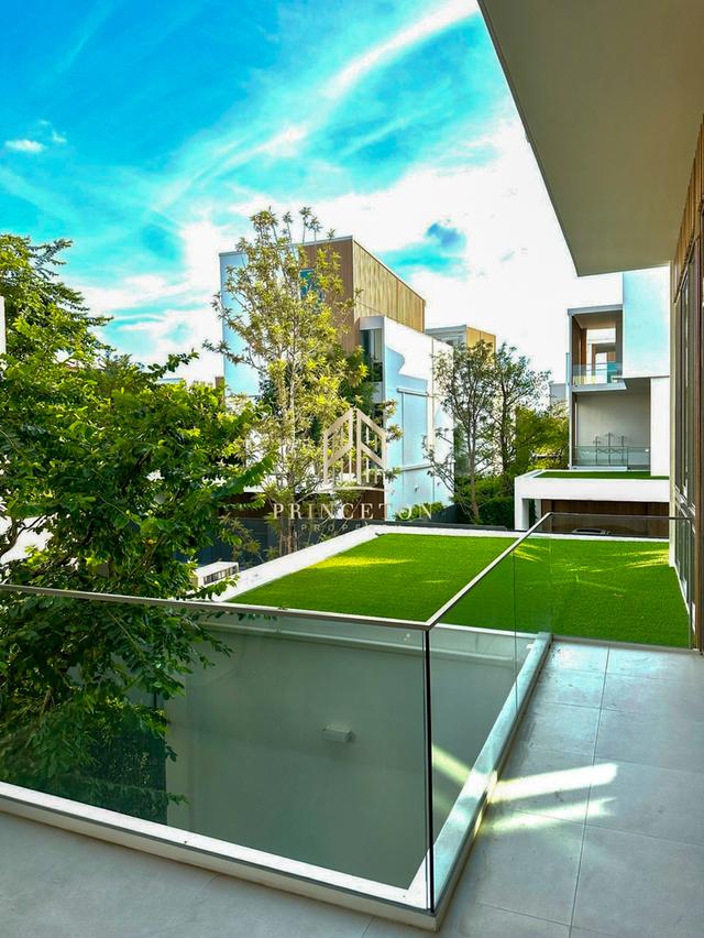 VIVE Rama 9 – Luxurious 3-Story Home in Modern Japanese Design 19