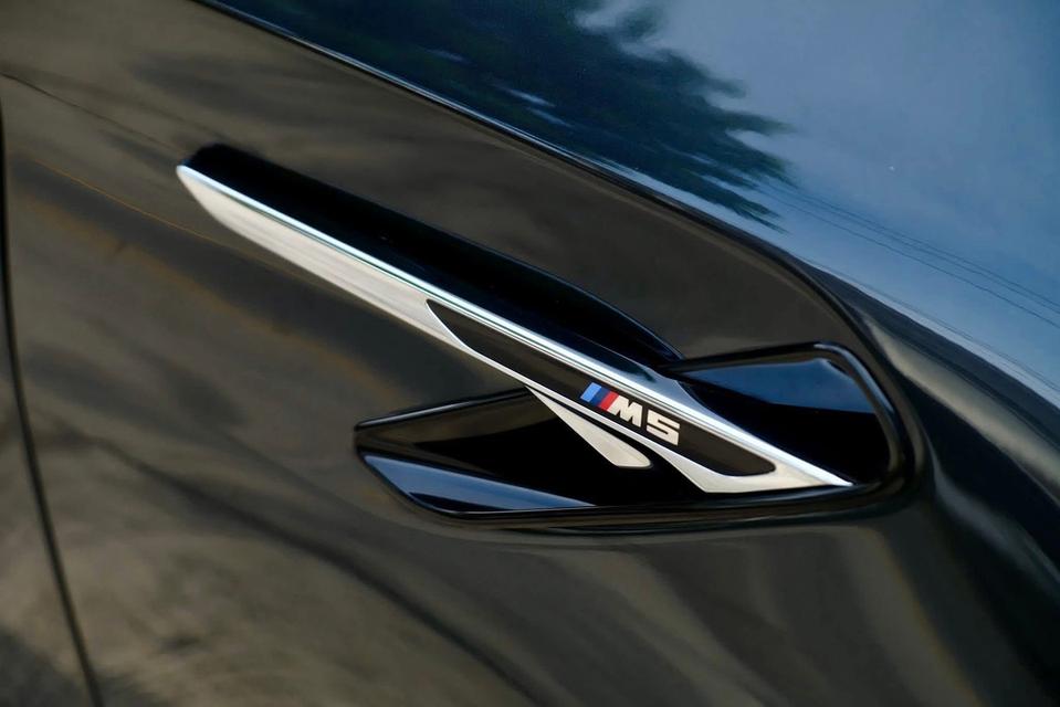 M5 ( F90 ) V8 4.4L Bi-Turbo รูปที่ 8