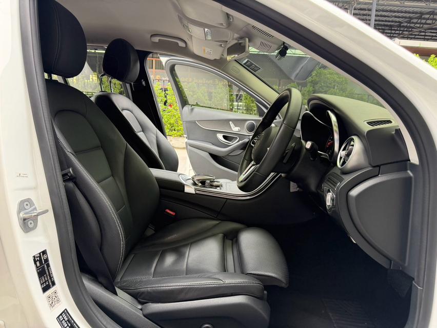 Benz C220d AV Facelift 2020 สีขาว เข้าศูนย์ Benz ตลอดทุกระยะ รูปที่ 9
