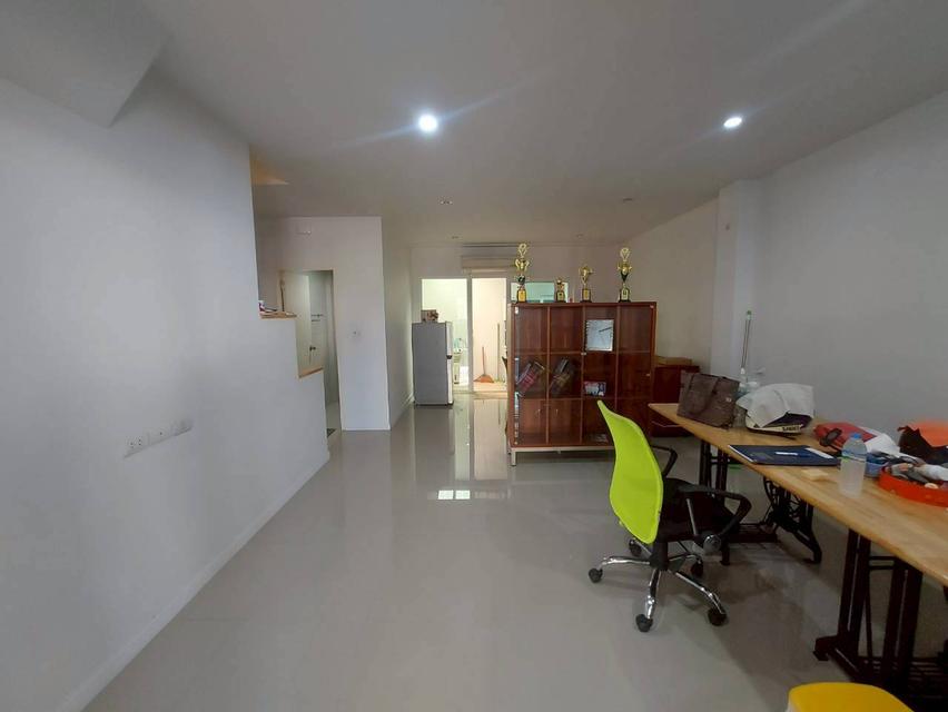 ขายบ้าน 2 ชั้น หลังมุม หมู่บ้านศุภาลัยเบลล่า ลำลูกกา คลอง 6 ใกล้ตลาดมารวย 4