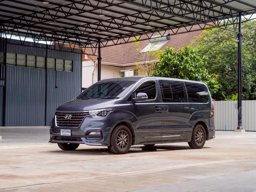 HYUNDAI H-1 2.5 Elite ปี 2021 ประกันเครื่องเกียร์3ปี 30,000 km
