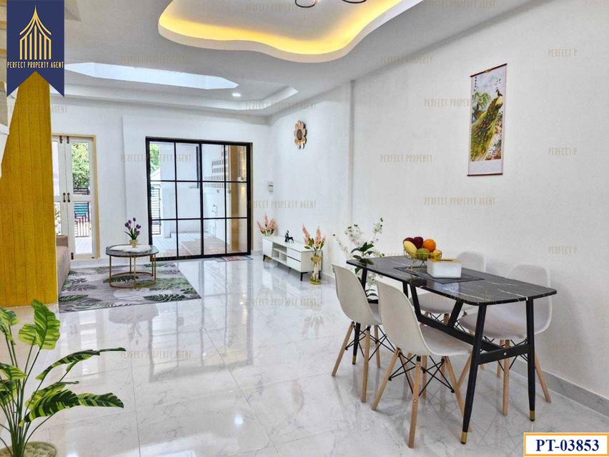 ขายทาวน์เฮ้าส์ แคทลียา ตกแต่งใหม่ หทัยราษฎร์ ฟรีโอน 7