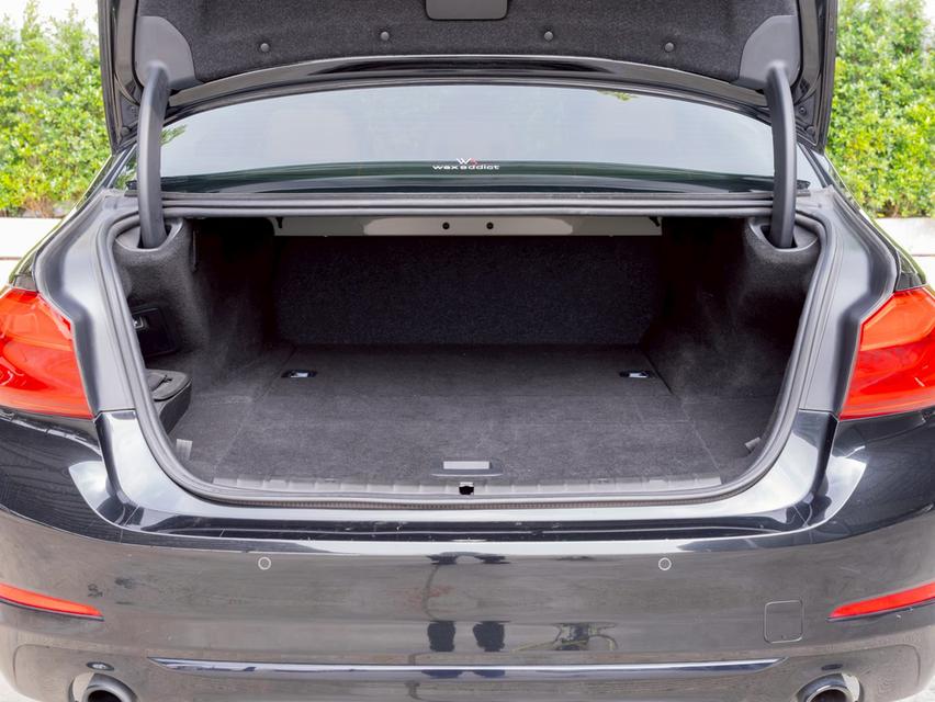 BMW 530e ELITE Plug-in Hybrid ปี 2019 รูปที่ 8