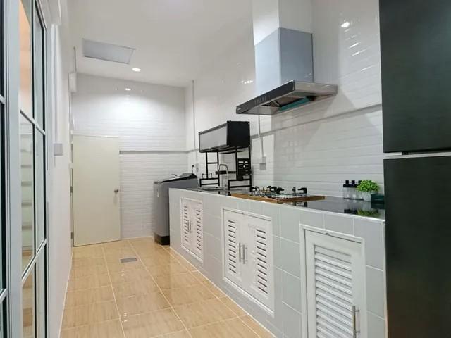 ขายทาวน์โฮม 2 ชั้น รีโนเวทใหม่ พร้อมเข้าอยู่ หมู่บ้านพฤกษา 11 ต้นถนนเลียบคลอง 3 5