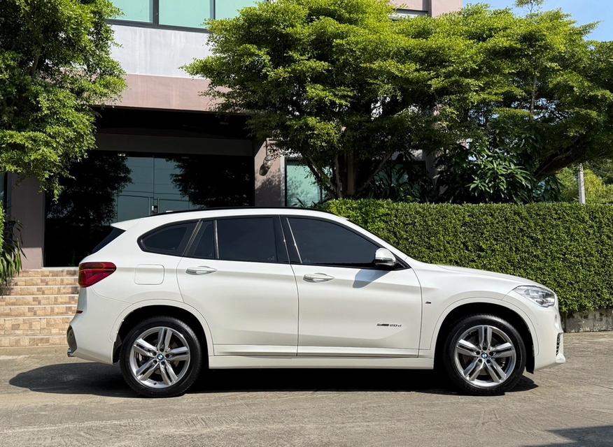 2020 BMW X1 20D MSPORT รถมือเดียวออกป้ายแดง รถวิ่งน้อยเพียง 70,000 กม เข้าศูนย์ตามระยะ รถไม่เคยมีอุบัติเหตุครับ 2