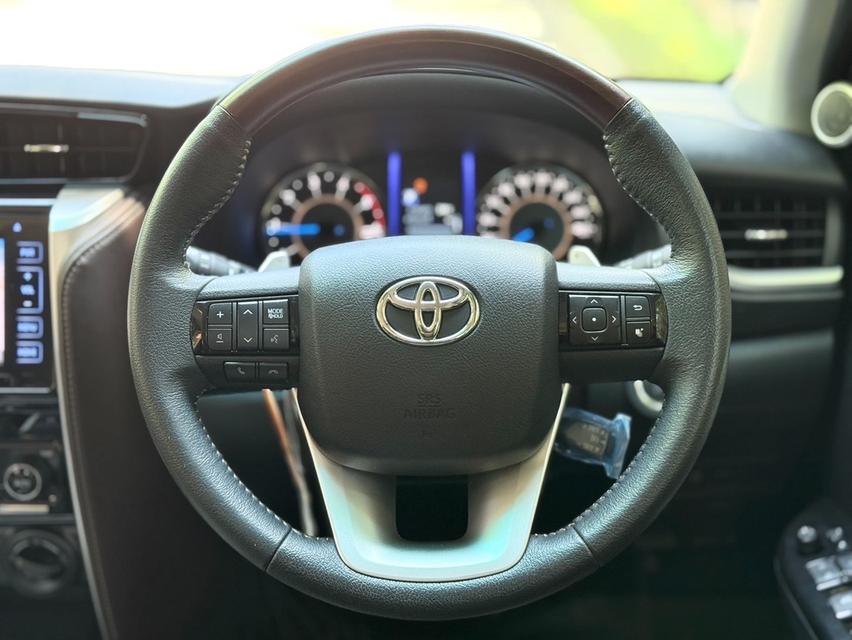 รหัสรถ PJP2528 2019 TOYOTA FORTUNER 2.4 V 4WD สีดำ รูปที่ 6
