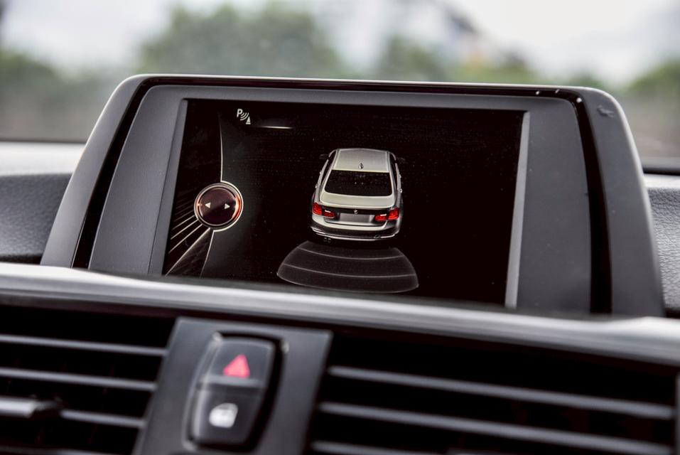 รหัสรถ CBL4904 BMW 320i 2.0 Luxury [F30] AT 2015 19