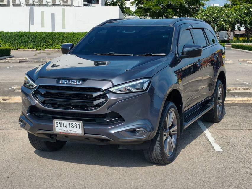 (แจ้งรหัสรถ QT1381) Isuzu MU-X 1.9 Ultimate Top ขับ 2 Auto ดีเซล ปี 2024
