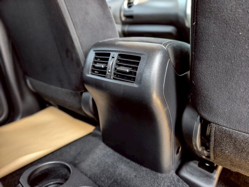 NISSAN NAVARA NP300 CALIBRE 2.5 EL 6MT 2018 รูปที่ 8