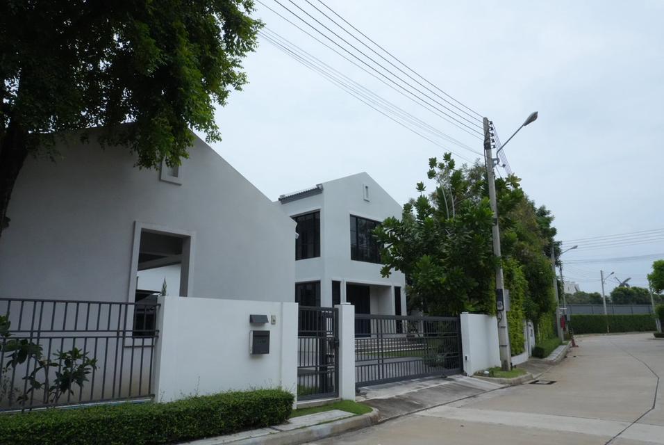 ขายบ้านหรูหลังใหญ่ 199 ตร.ว. พร้อมอยู่ | พื้นที่ใช้สอย 745 ตร.ม. | เพียง 28 ล้านบาทเท่านั้น!! 1