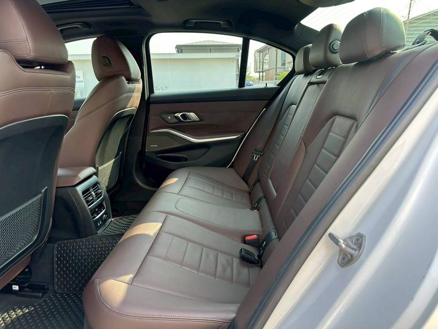 BMW 330e M Sport (G20) ปี 2020 รูปที่ 13