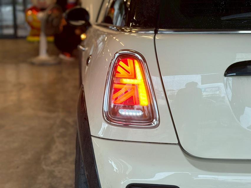 MINI COOPER R56 2006-2010 ไฟท้าย LIGHRBAR RED V1.0 ลายธงชาติอังกฤษ