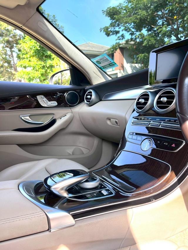 BENZ C180 ปี 2015 มือสอง 7